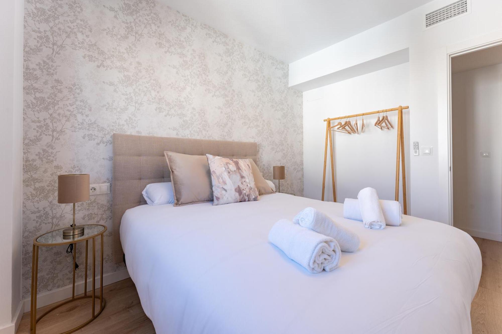 Bhost - Los Carmenes Benalmádena Dış mekan fotoğraf